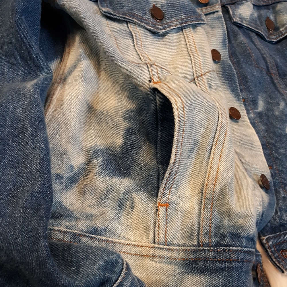 Vintage Denim Jacket - Picture 5 of 9
